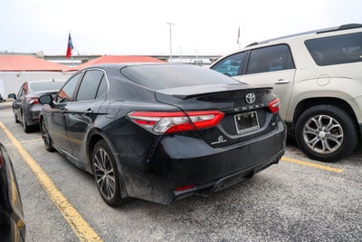 2018 Toyota Camry SE