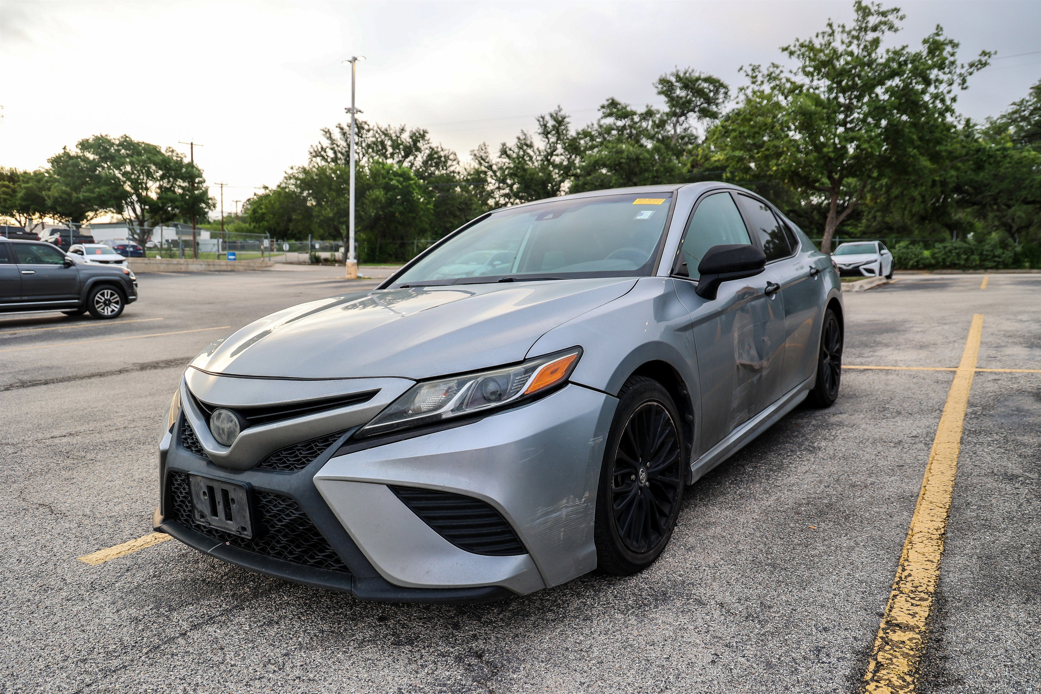 2019 Toyota Camry SE