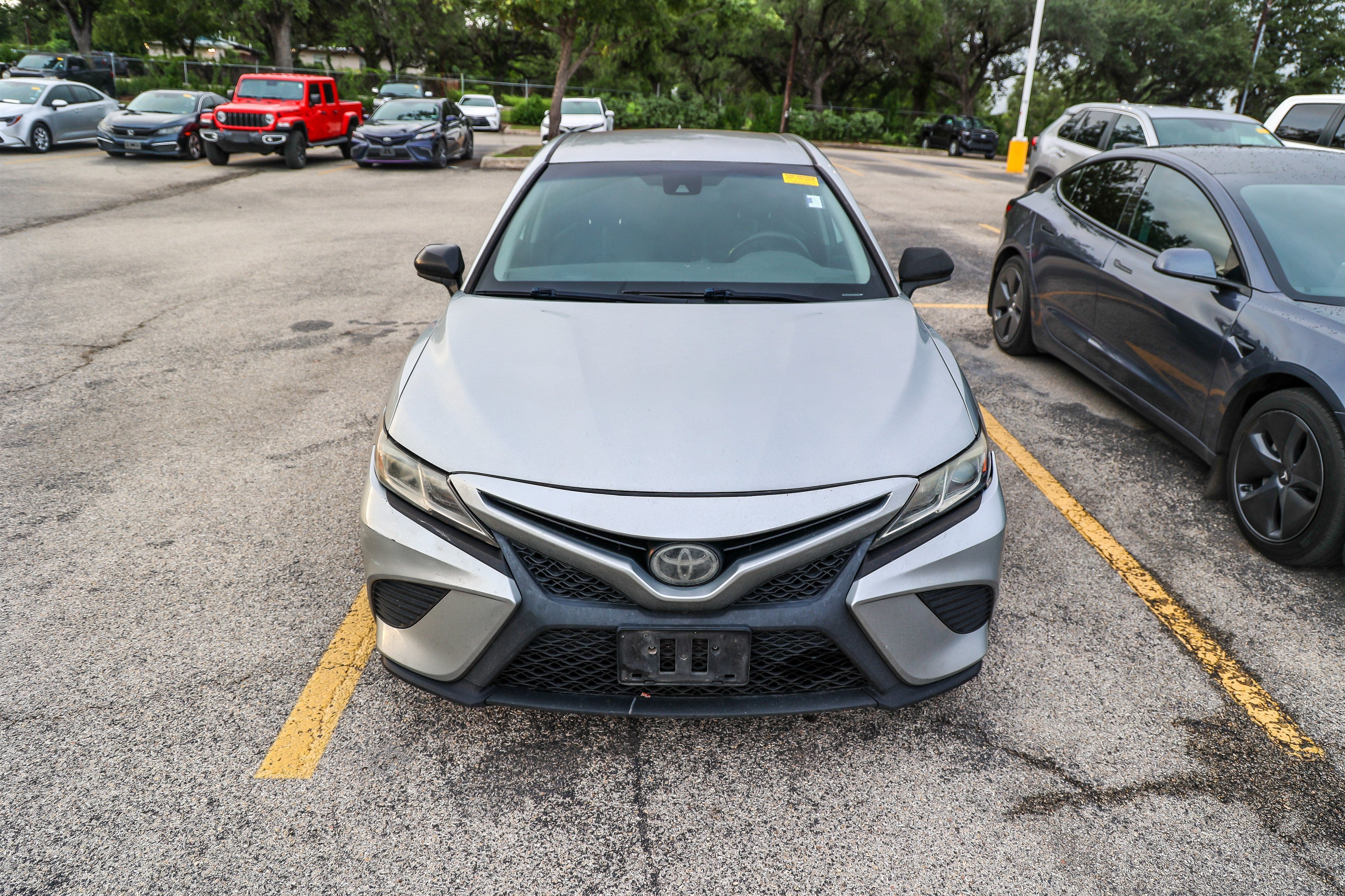 2019 Toyota Camry SE