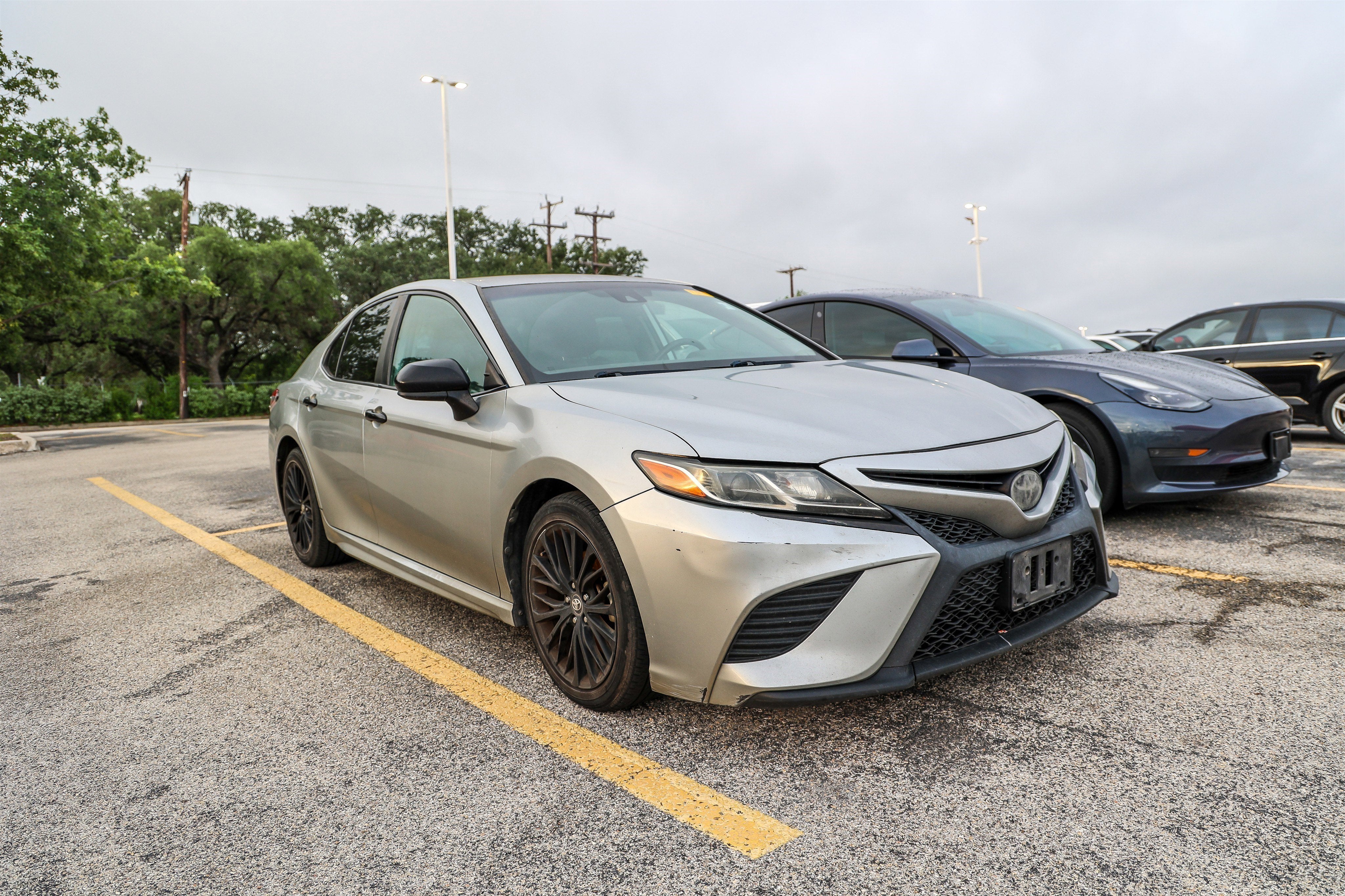 2019 Toyota Camry SE
