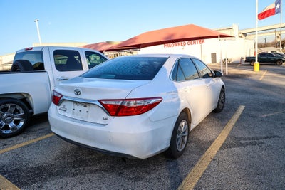 2017 Toyota CAMRY LE