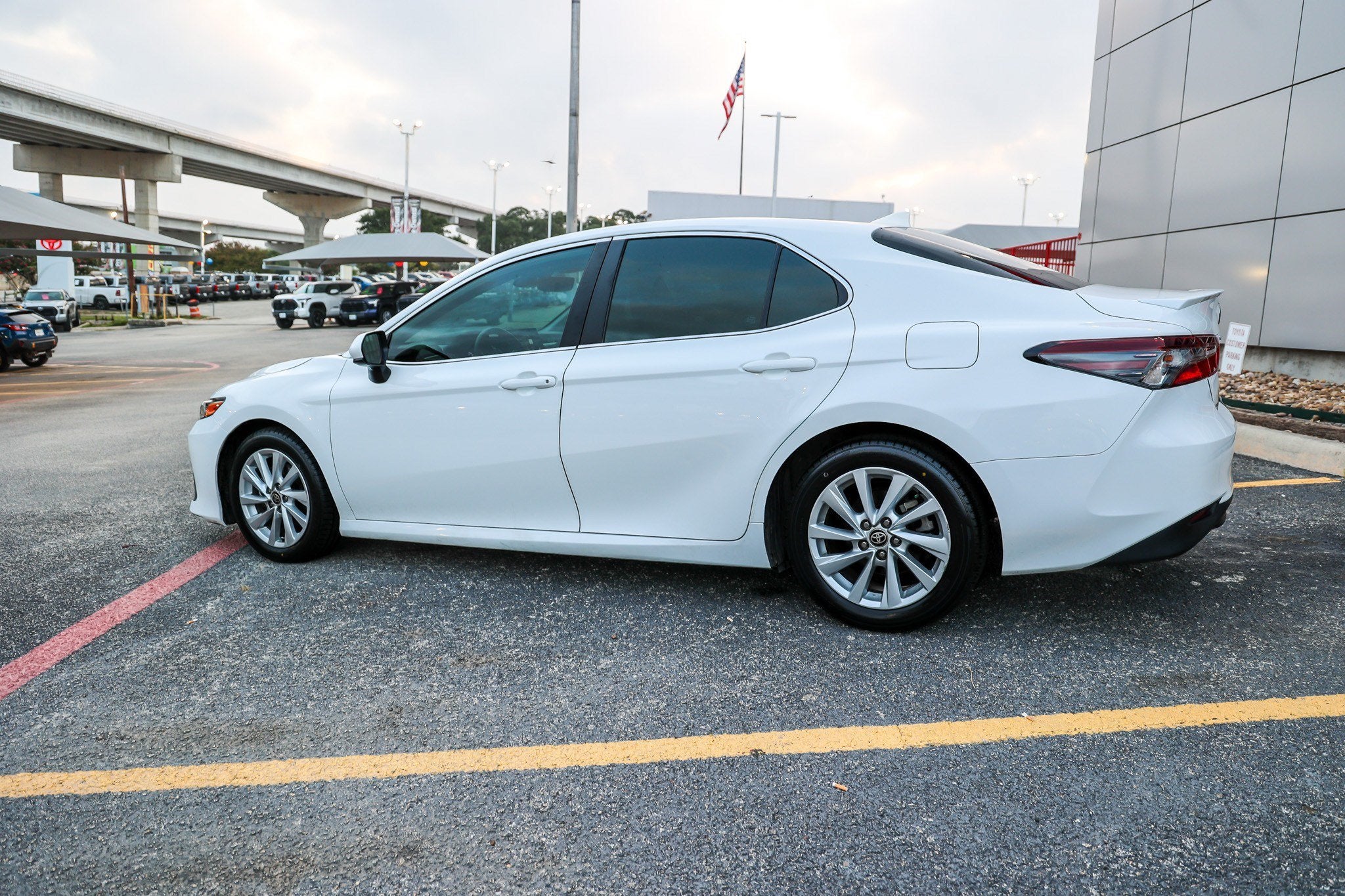 2024 Toyota Camry LE