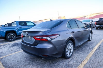 2024 Toyota CAMRY LE