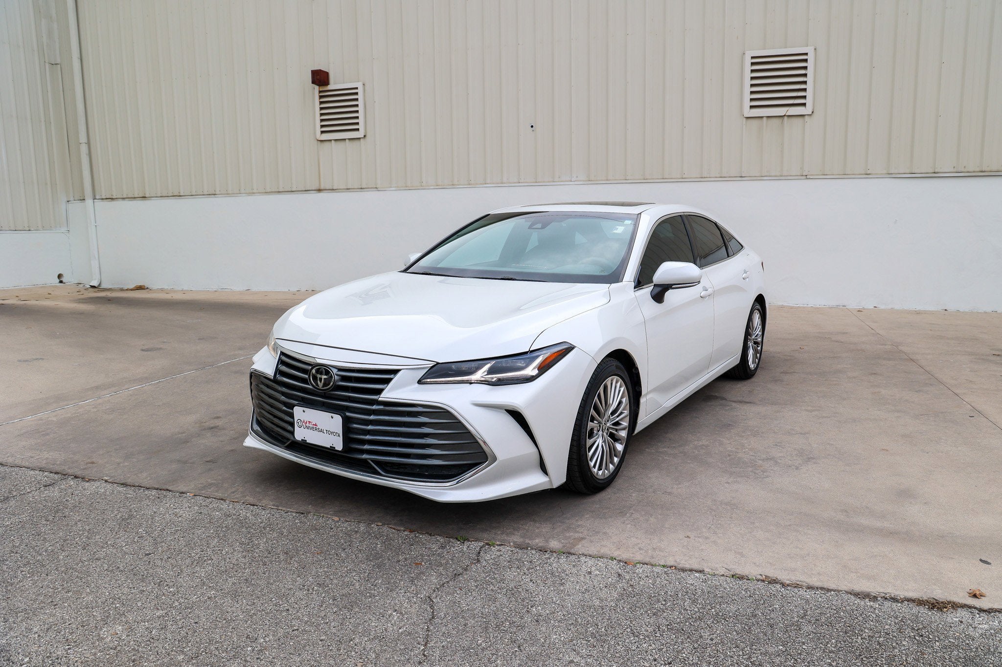 2021 Toyota AVALON Limited