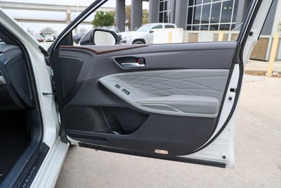 2021 Toyota AVALON Limited