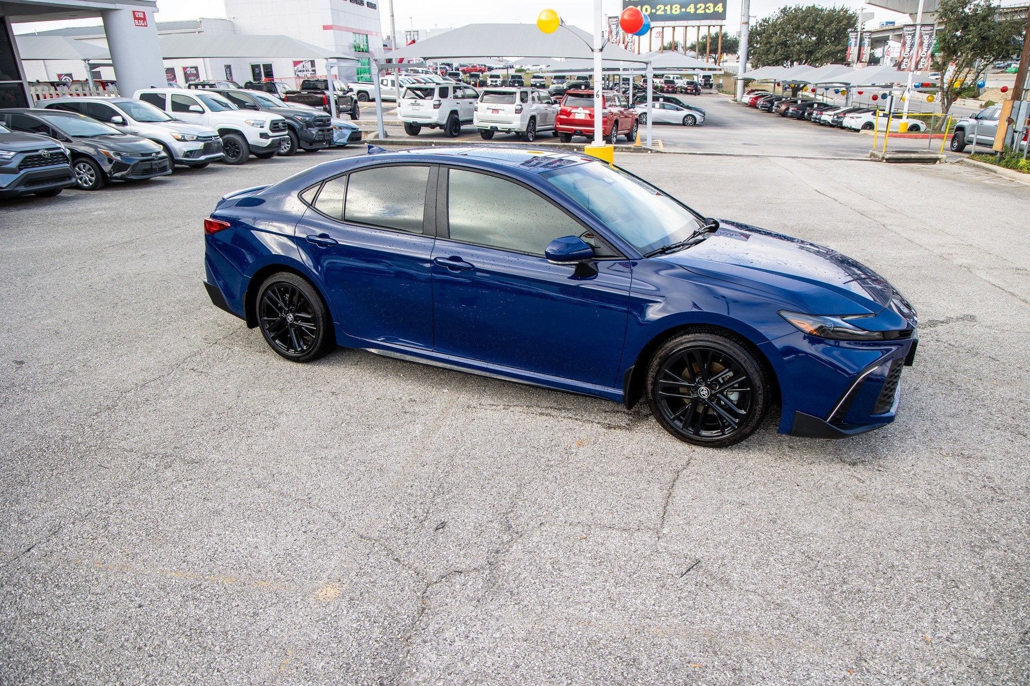 2025 Toyota CAMRY SE