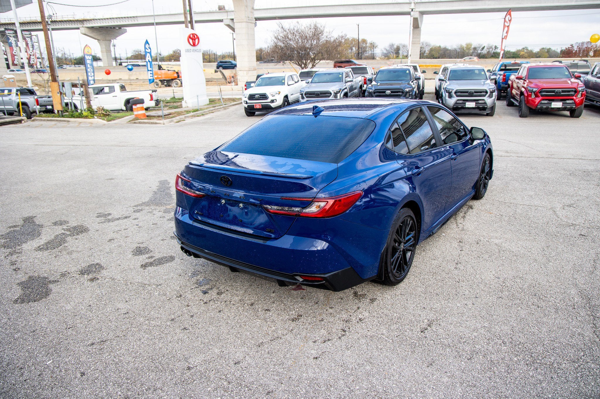 2025 Toyota CAMRY SE