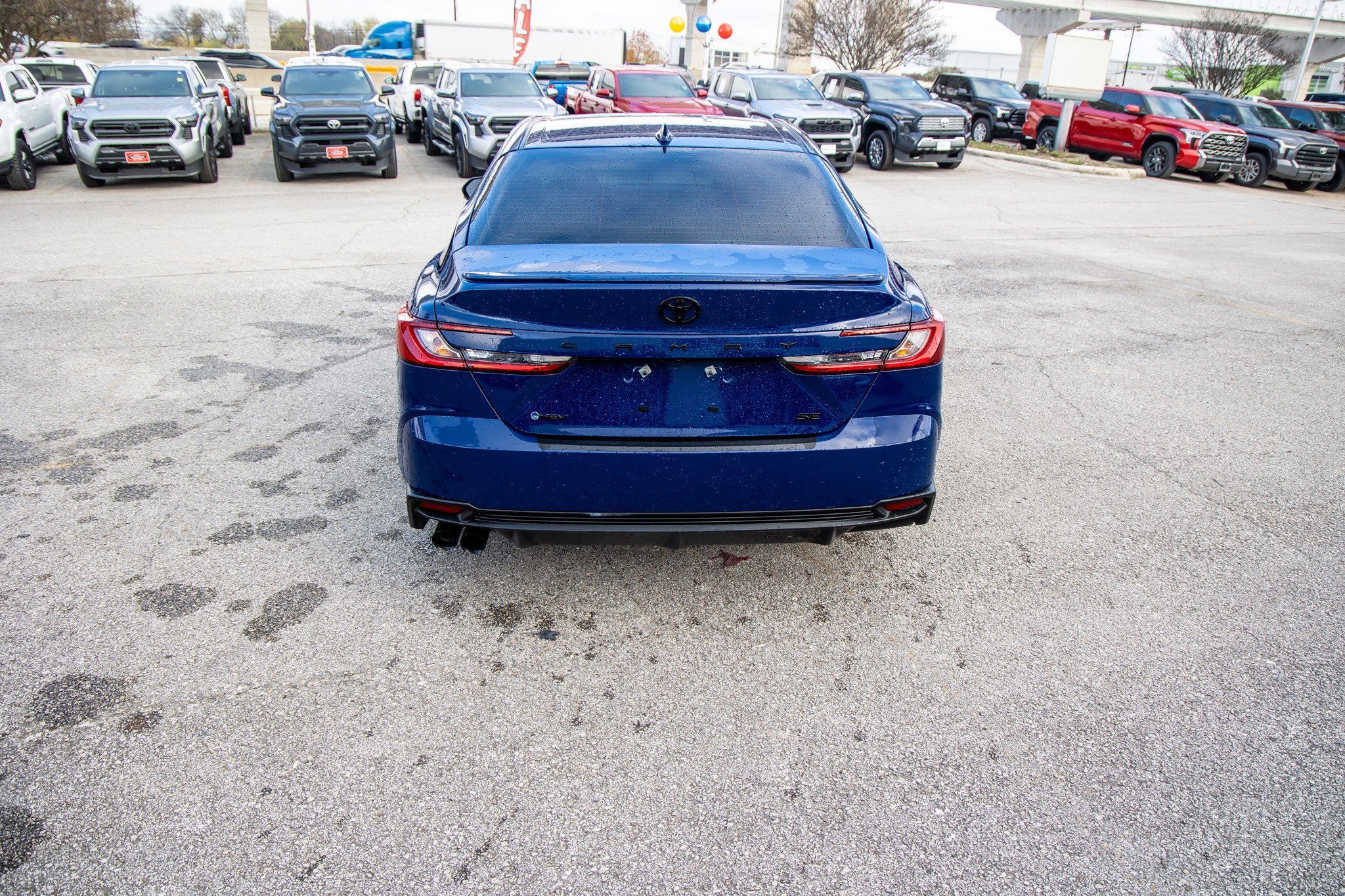 2025 Toyota CAMRY SE