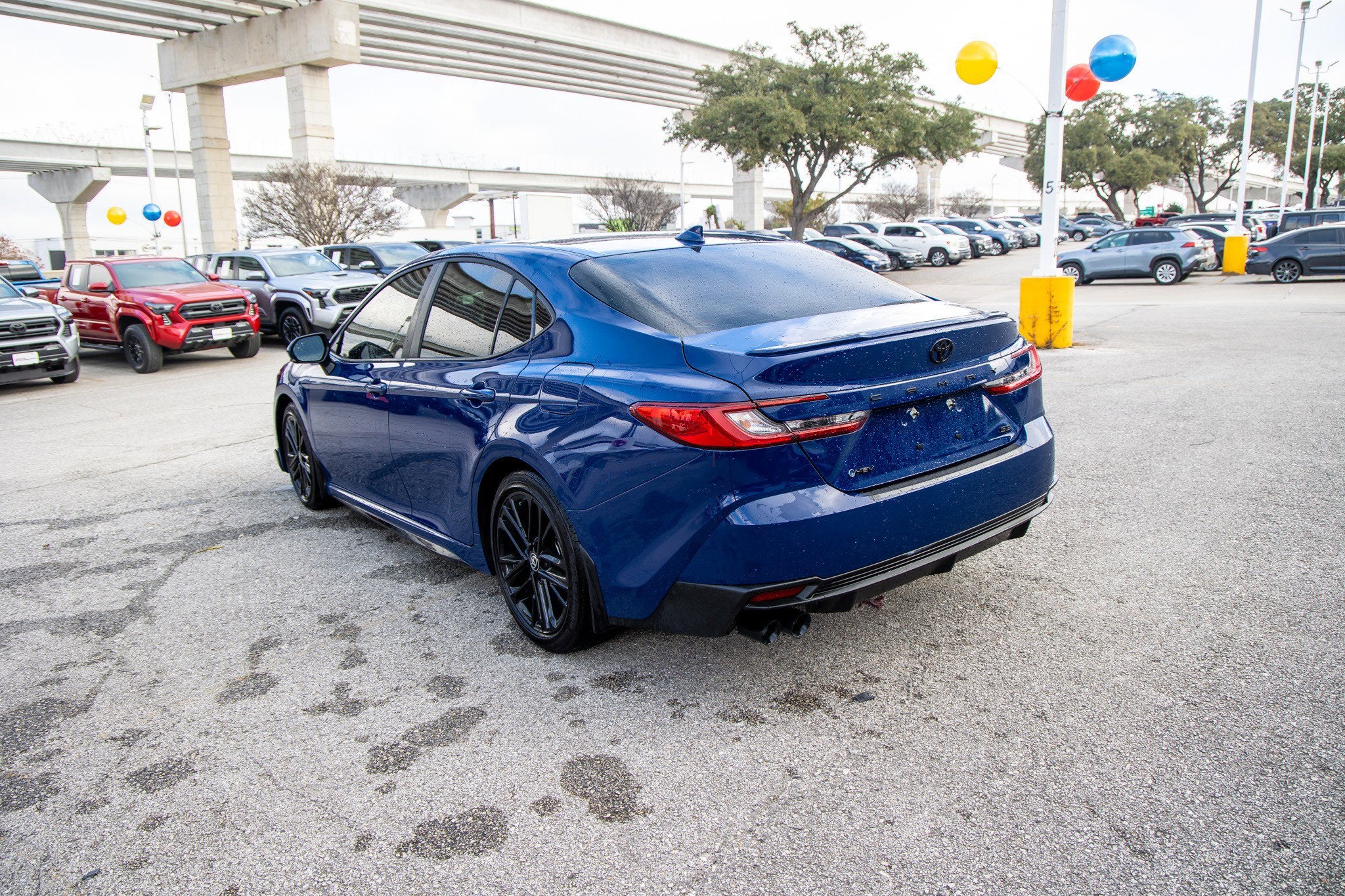 2025 Toyota CAMRY SE