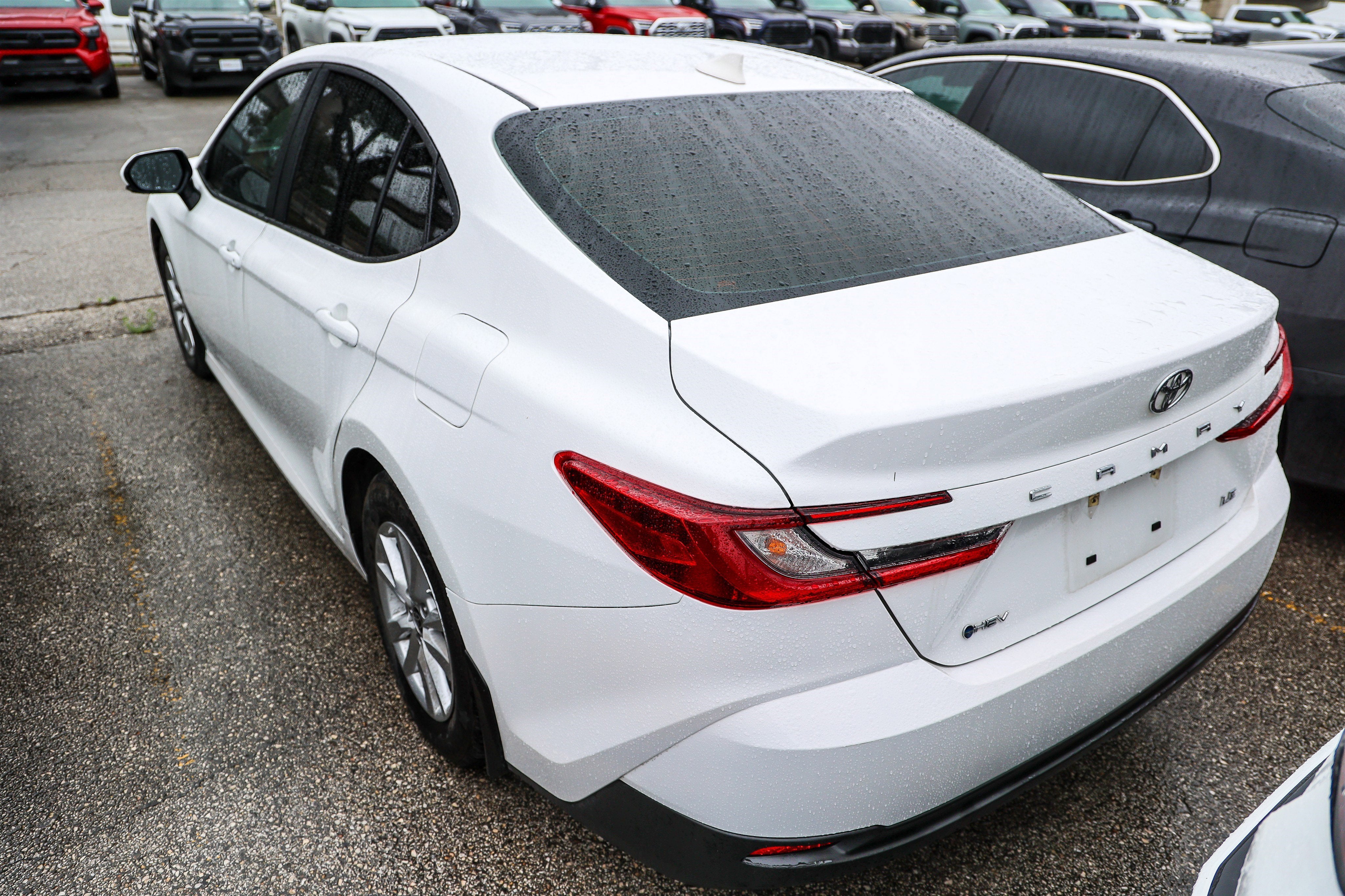 2025 Toyota CAMRY LE