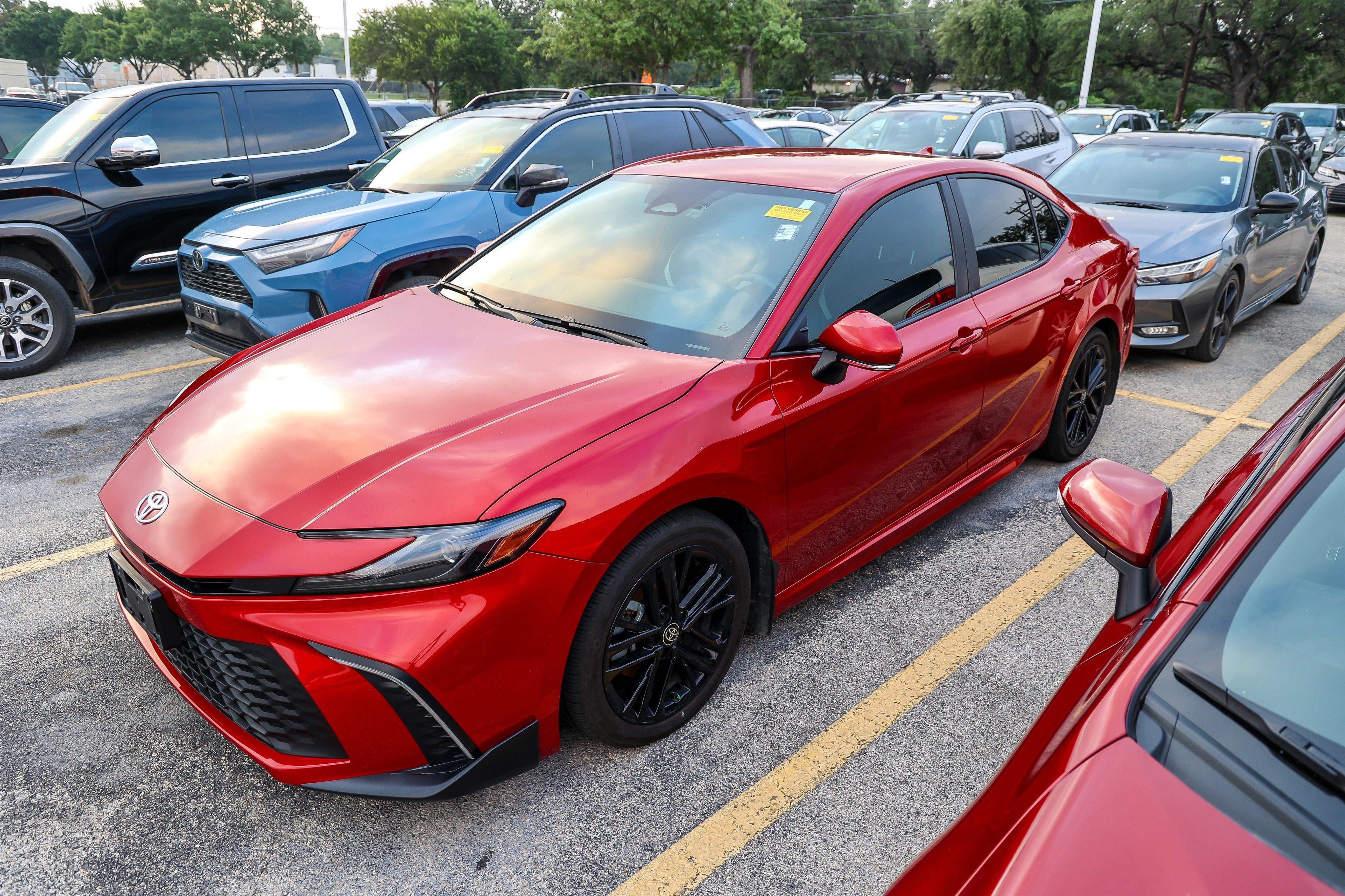 2025 Toyota Camry SE