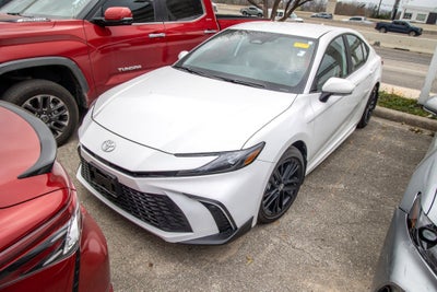 2025 Toyota CAMRY SE