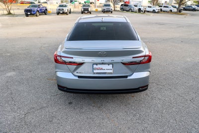 2025 Toyota CAMRY LE