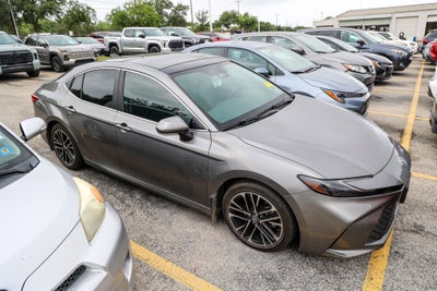 2025 Toyota Camry XLE