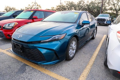 2025 Toyota CAMRY LE
