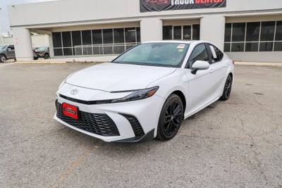 2025 Toyota CAMRY SE