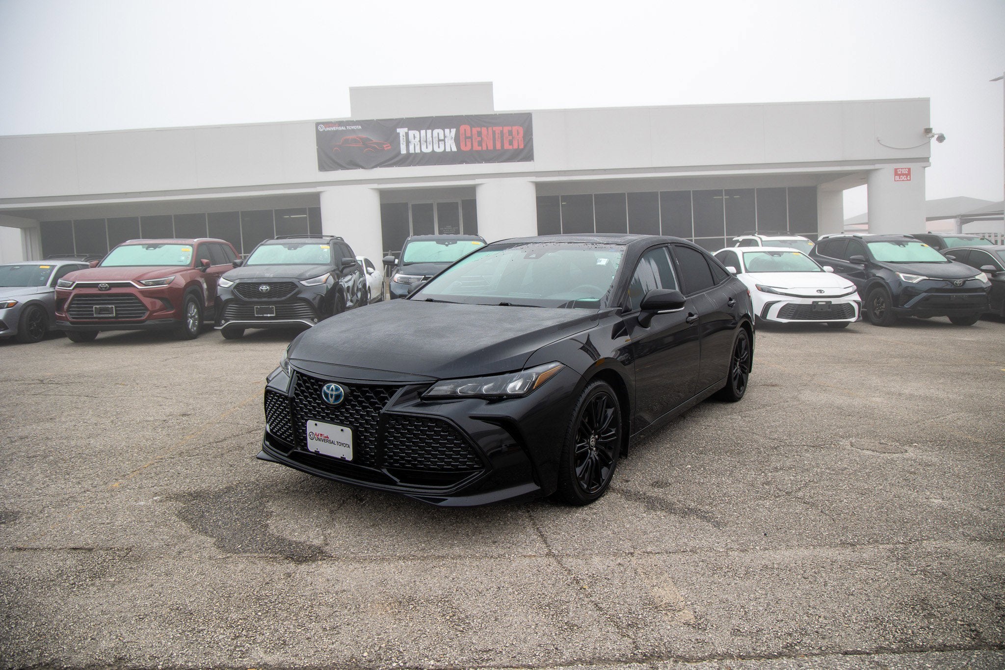 2022 Toyota AVALON HYBRID Hybrid XSE Nightshade