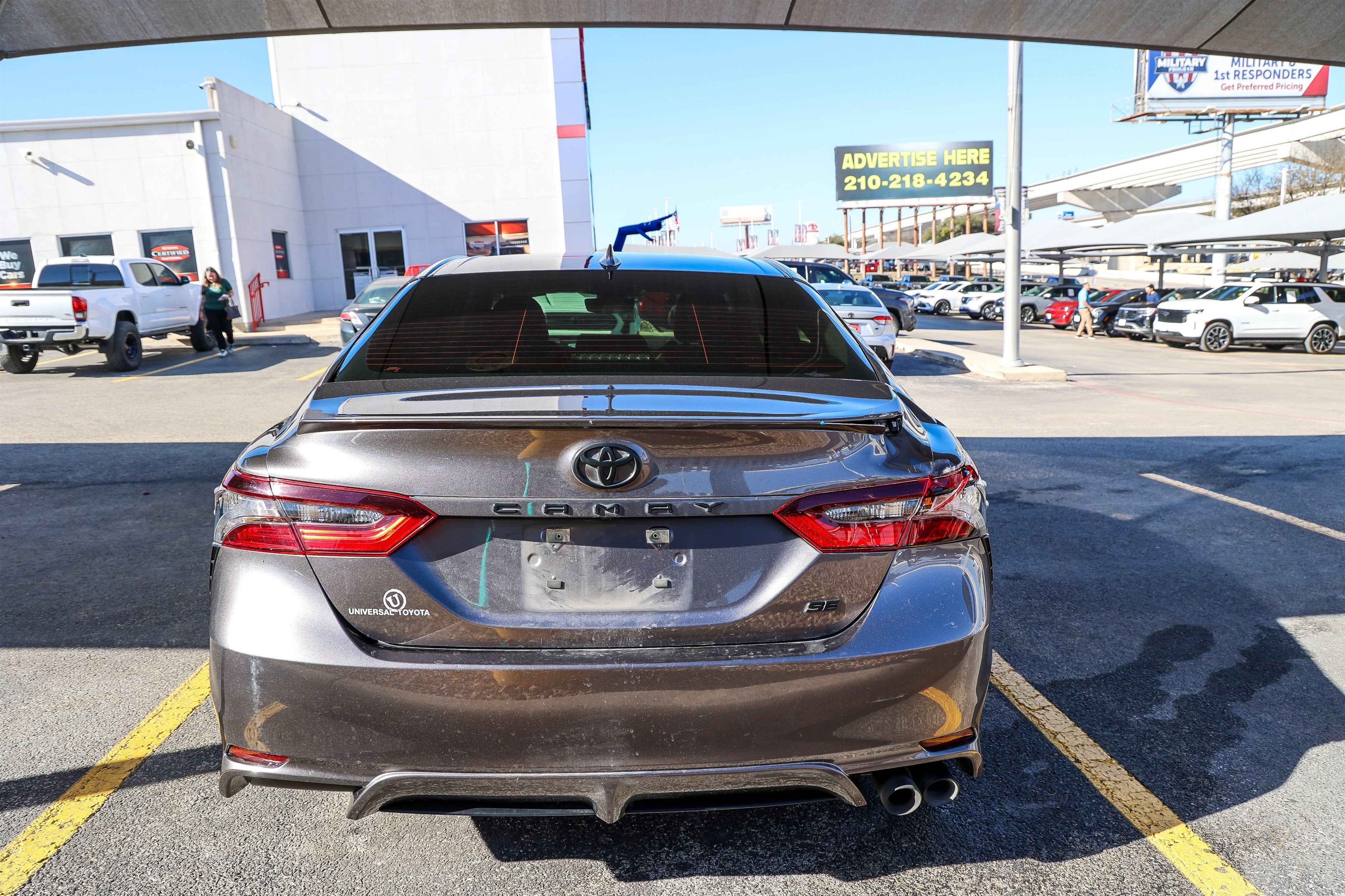 2022 Toyota CAMRY SE