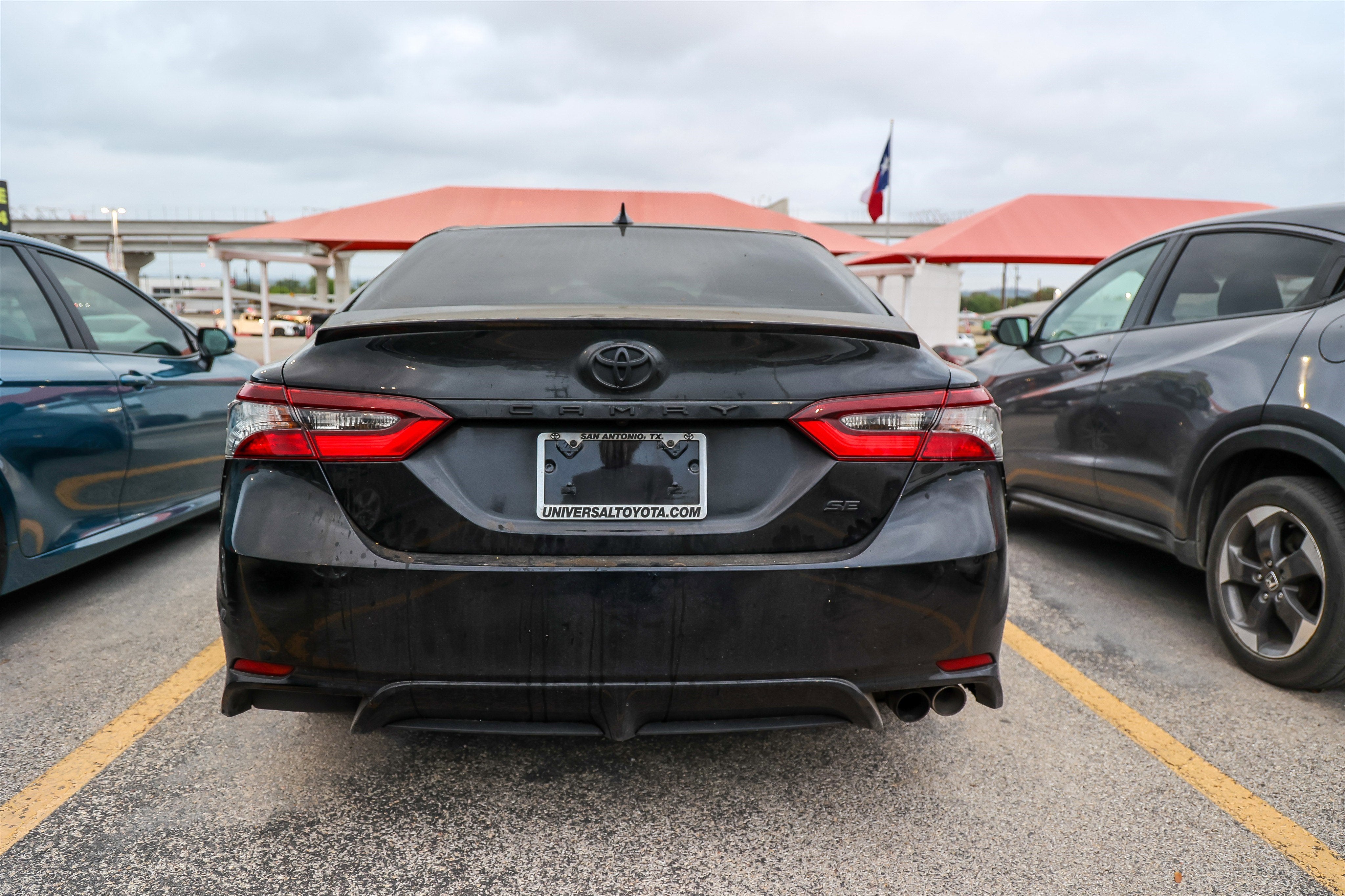 2023 Toyota CAMRY SE