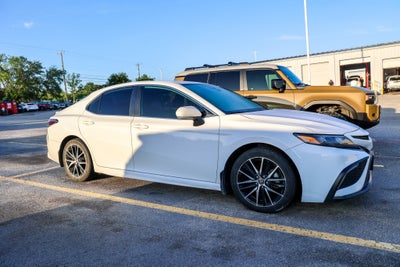 2024 Toyota Camry Hybrid Hybrid SE
