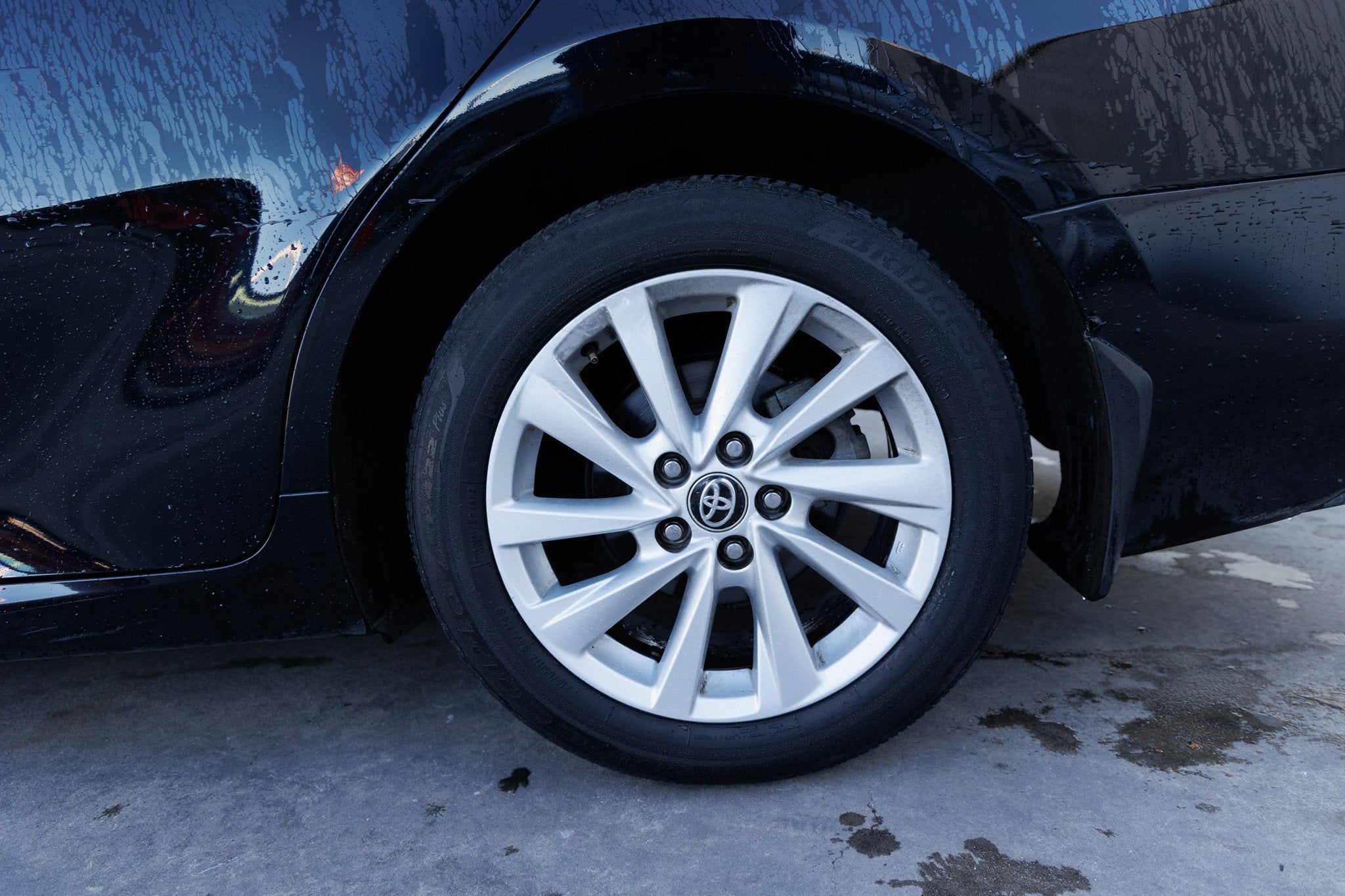 2024 Toyota CAMRY LE