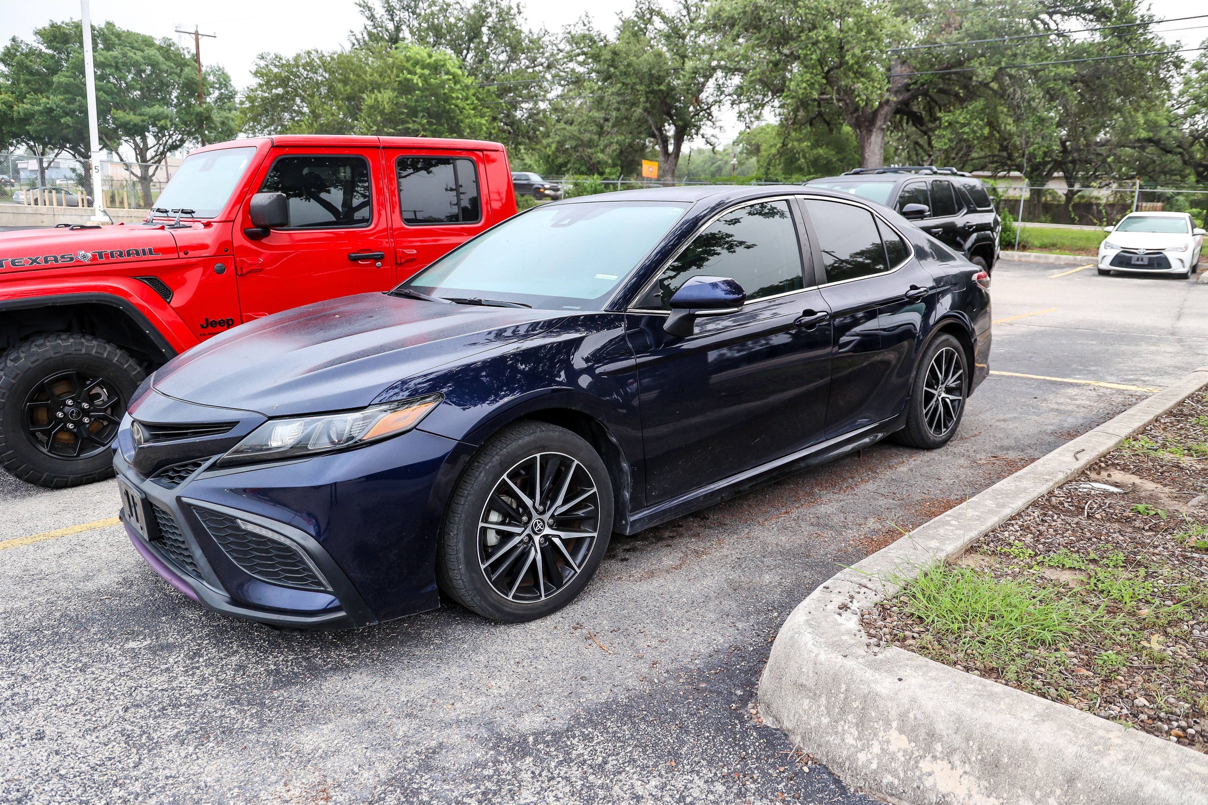 2022 Toyota Camry SE