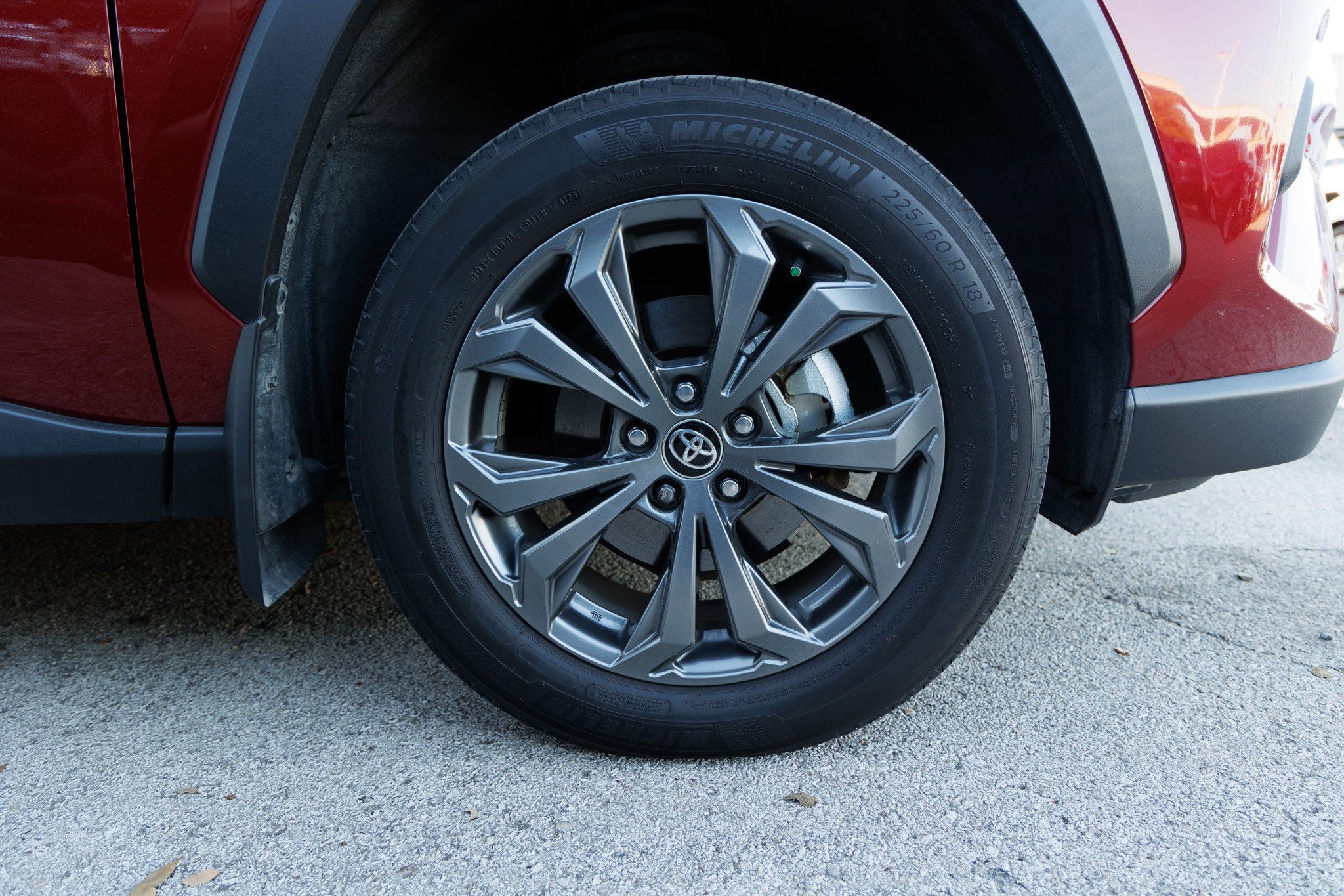 2024 Toyota RAV4 HYBRID Hybrid XLE Premium