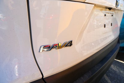 2022 Toyota RAV4 HYBRID Hybrid LE