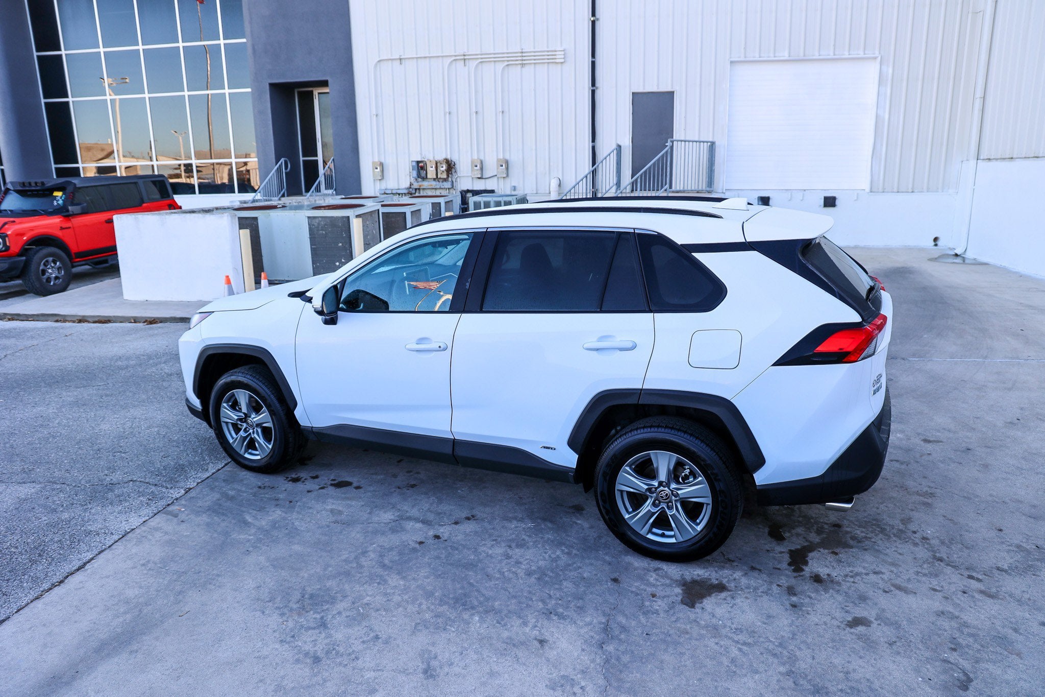 2025 Toyota RAV4 HYBRID Hybrid XLE