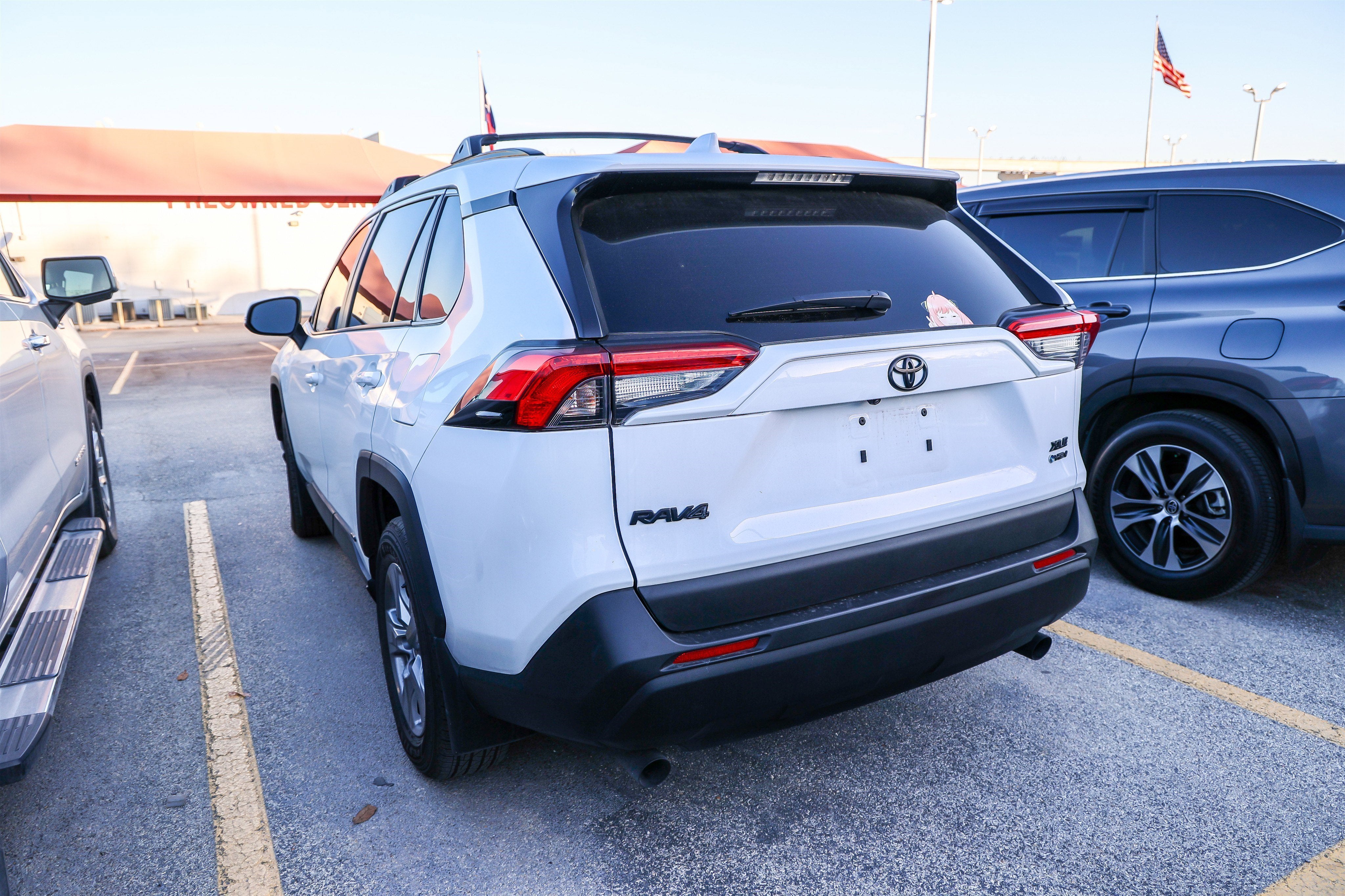 2025 Toyota RAV4 HYBRID Hybrid XLE