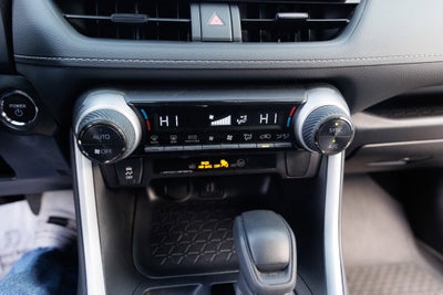 2025 Toyota RAV4 HYBRID Hybrid XLE