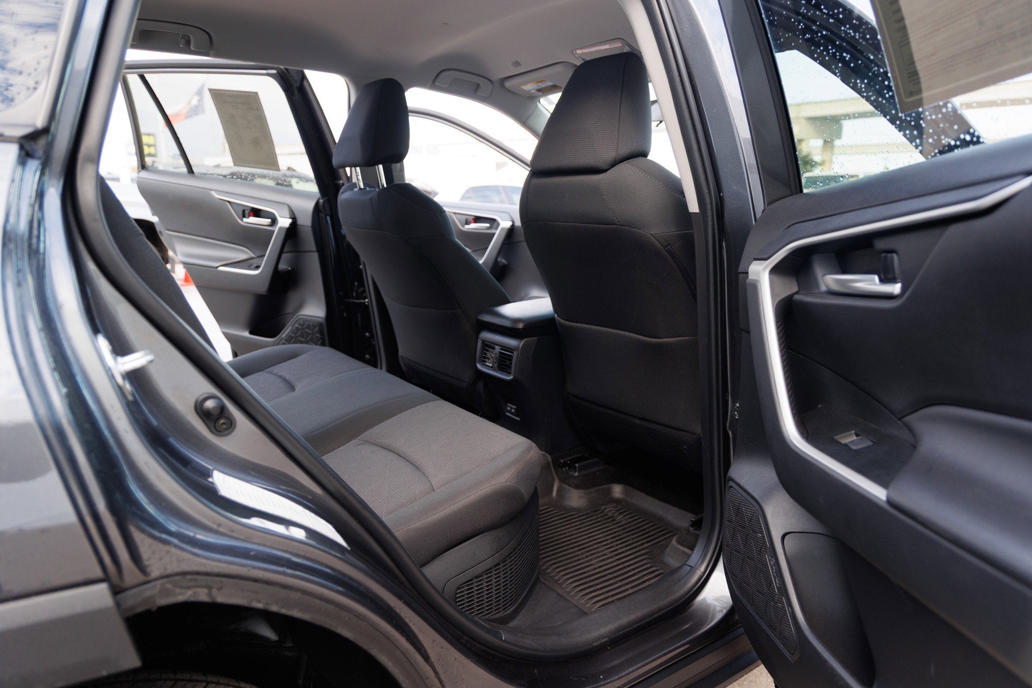 2025 Toyota RAV4 HYBRID Hybrid XLE