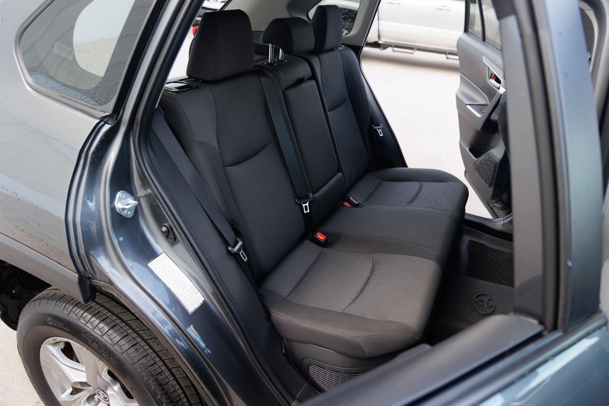 2025 Toyota RAV4 HYBRID Hybrid XLE