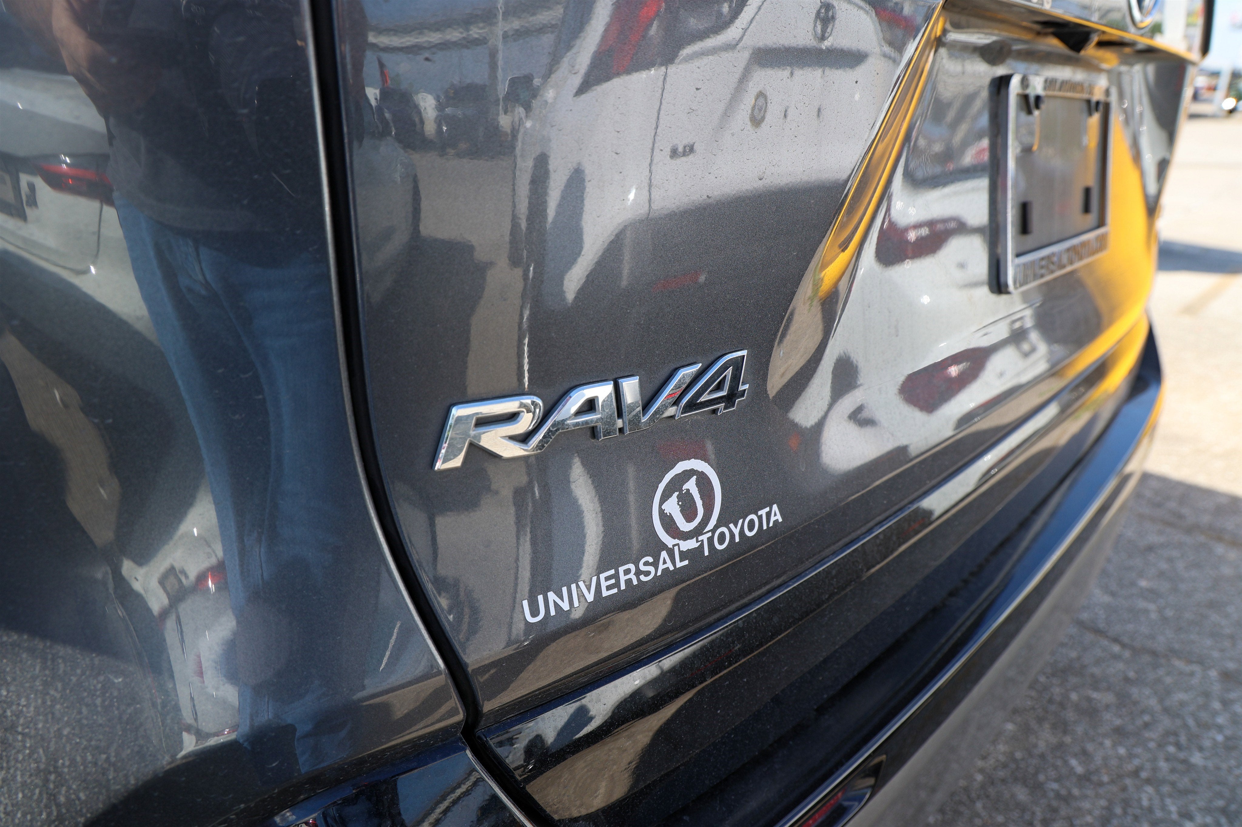 2024 Toyota RAV4 HYBRID Hybrid SE