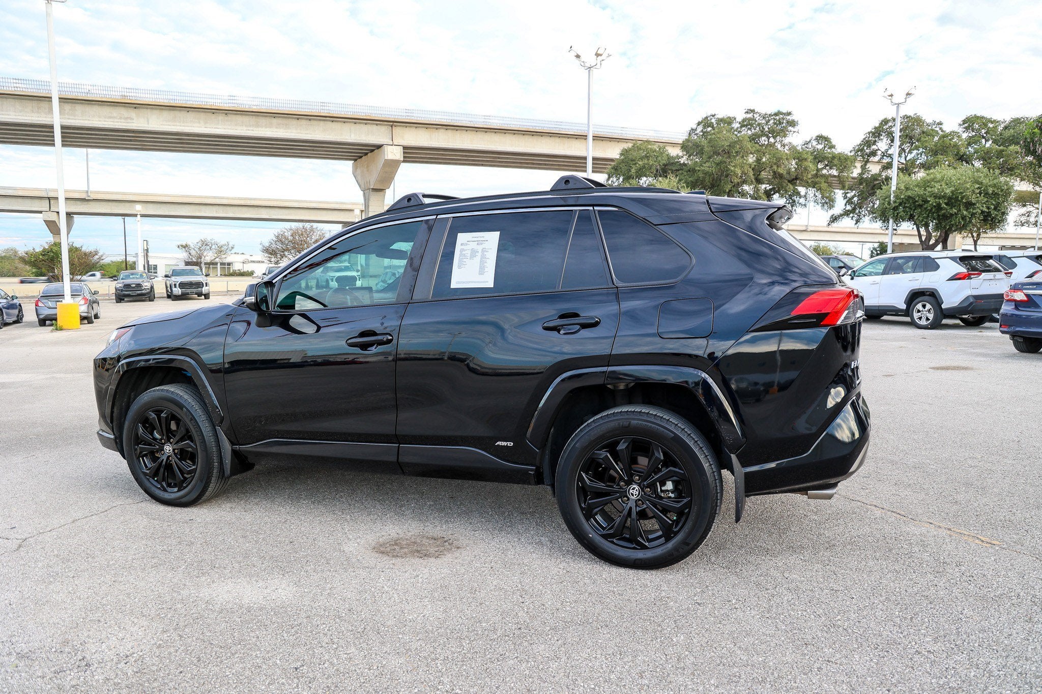 2023 Toyota RAV4 Hybrid Hybrid SE