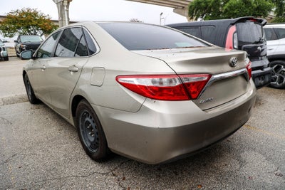 2016 Toyota CAMRY LE