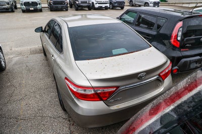 2016 Toyota CAMRY LE
