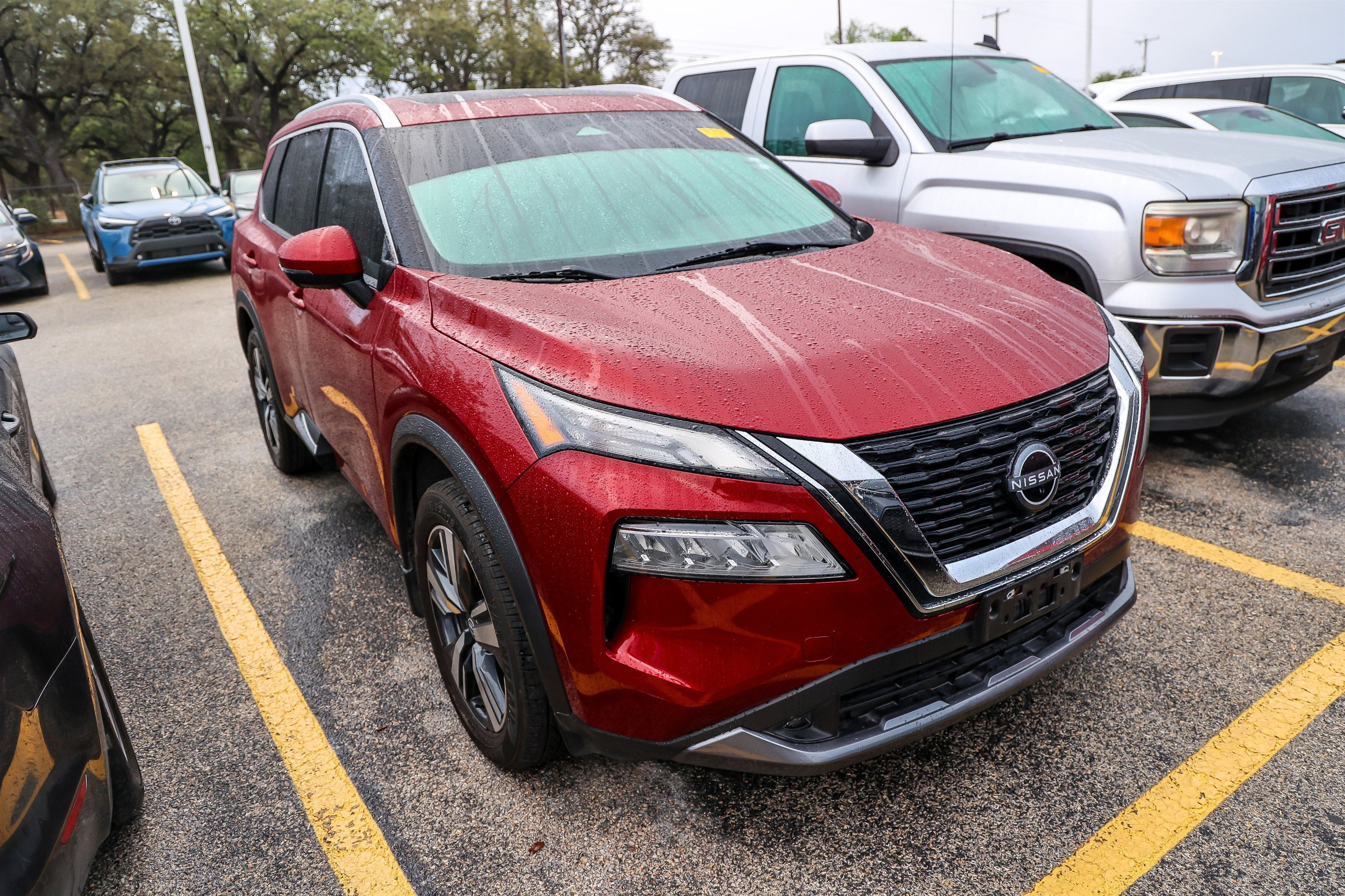 2022 Nissan Rogue SL