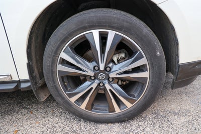 2020 Nissan Pathfinder Platinum