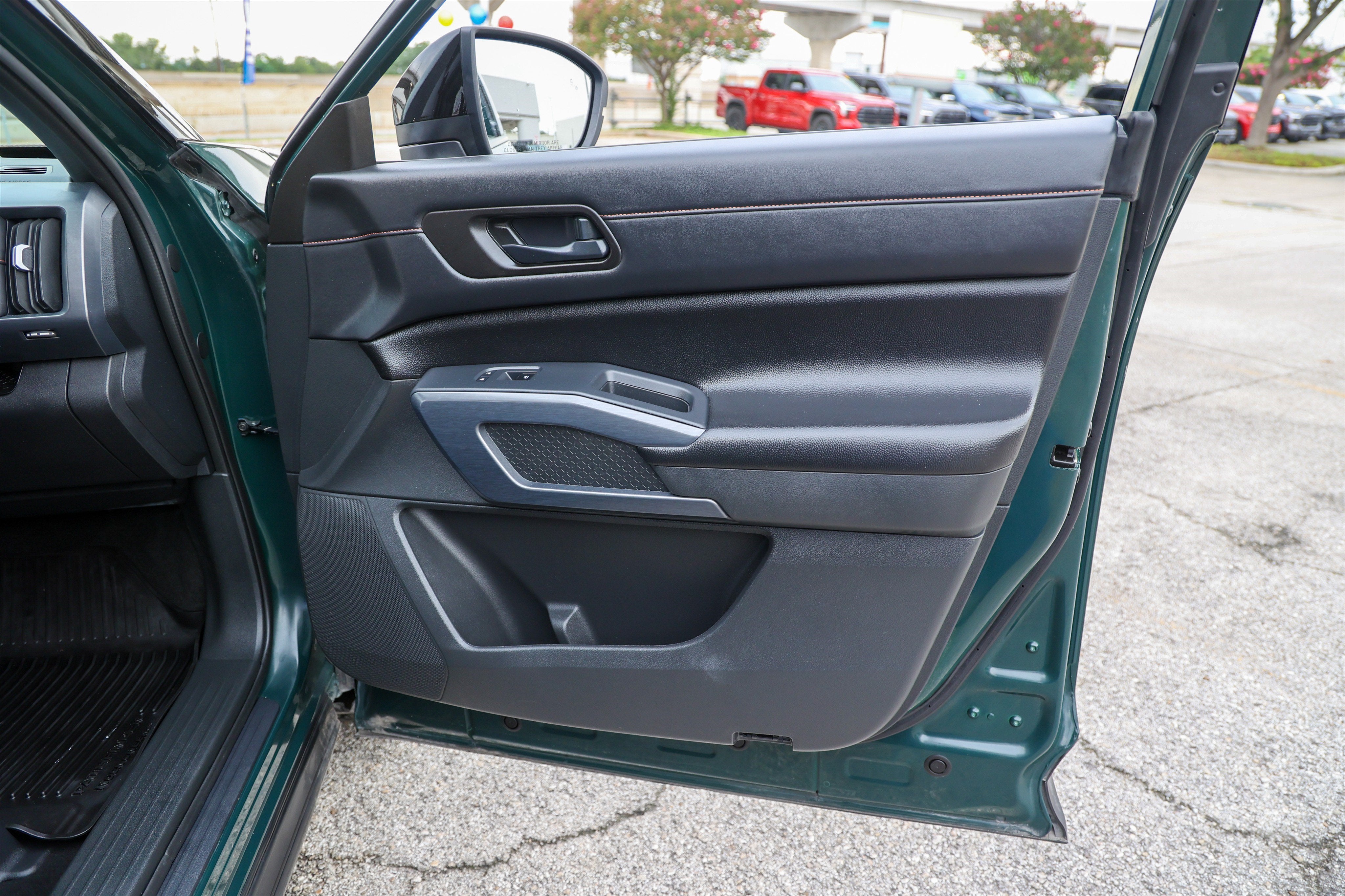 2024 Nissan Pathfinder Rock Creek