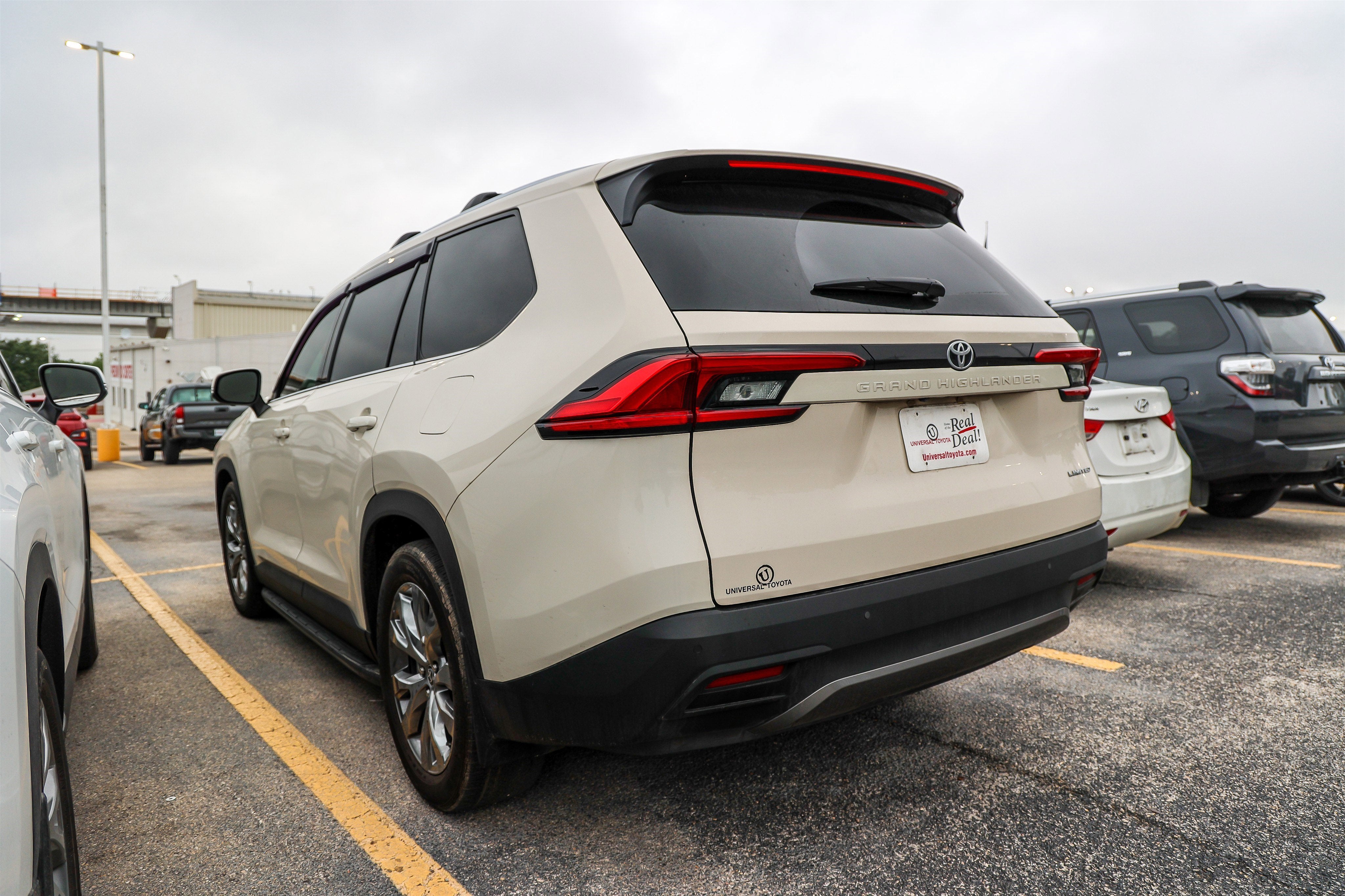 2024 Toyota GRAND HIGHLANDER Limited