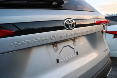 2024 Toyota Grand Highlander Hybrid MAX Platinum