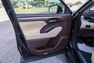 2022 Toyota Highlander Limited