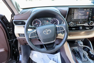 2022 Toyota Highlander Limited