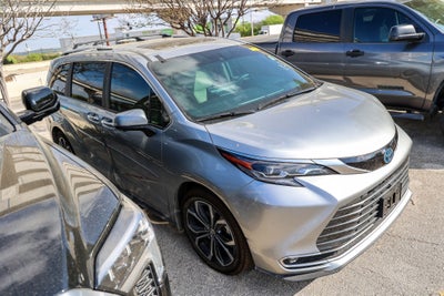 2025 Toyota SIENNA PLATINUM Platinum