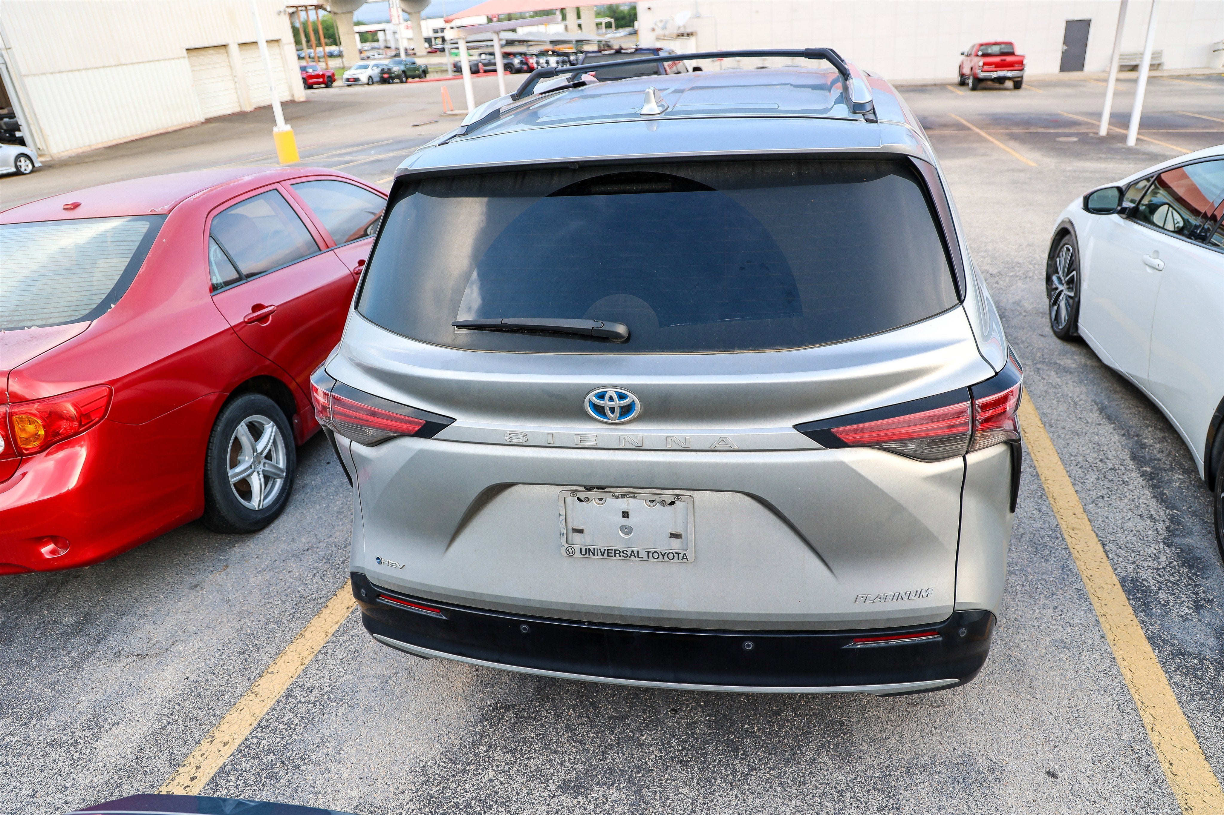 2025 Toyota Sienna Platinum