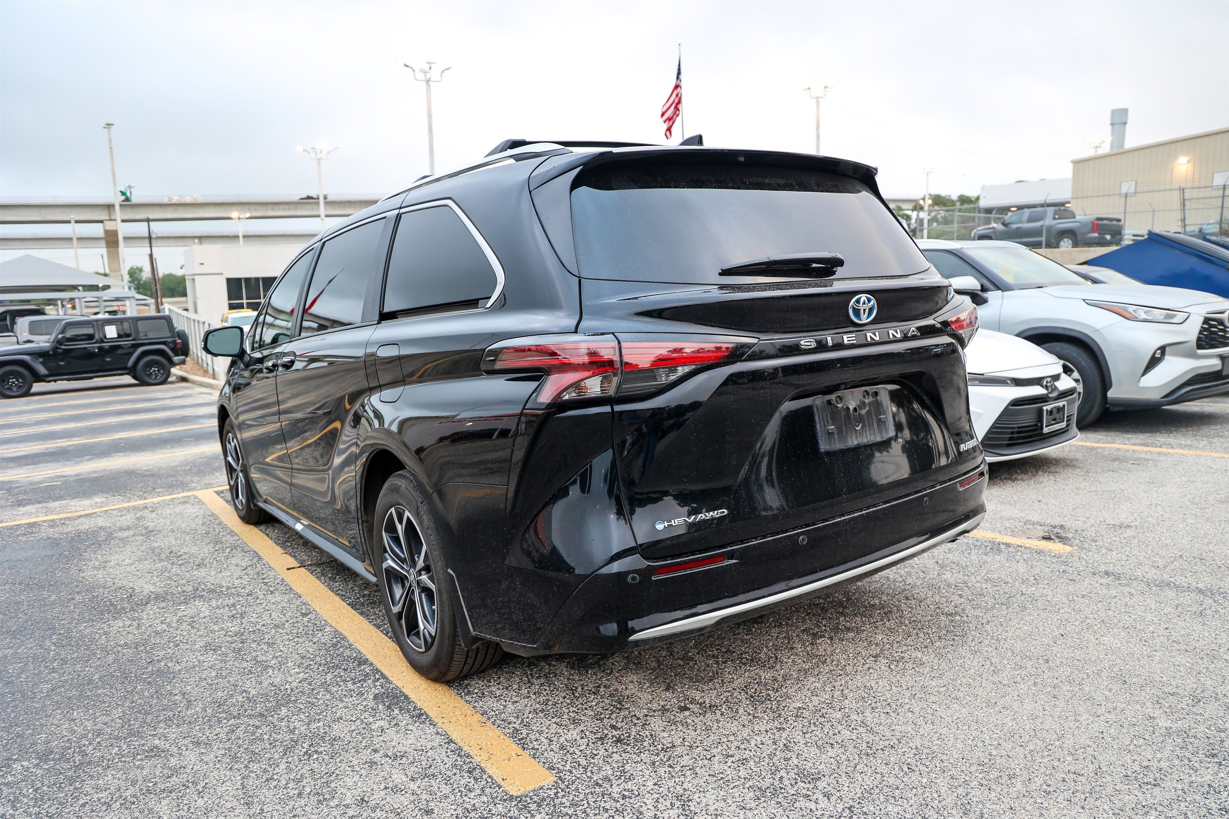 2025 Toyota Sienna Platinum