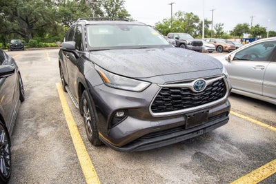 2022 Toyota Highlander Hybrid Hybrid Bronze Edition