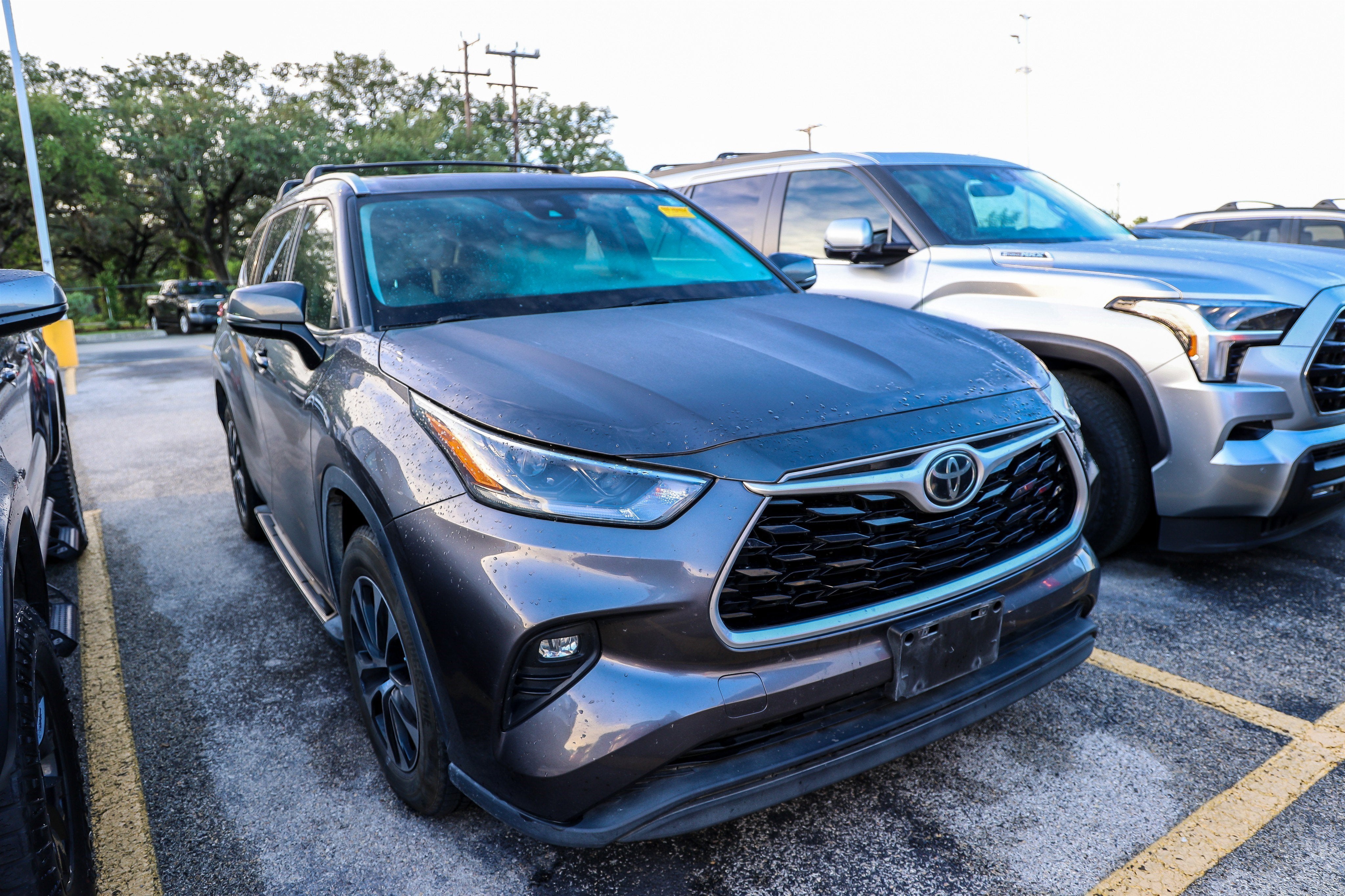 2021 Toyota HIGHLANDER XLE