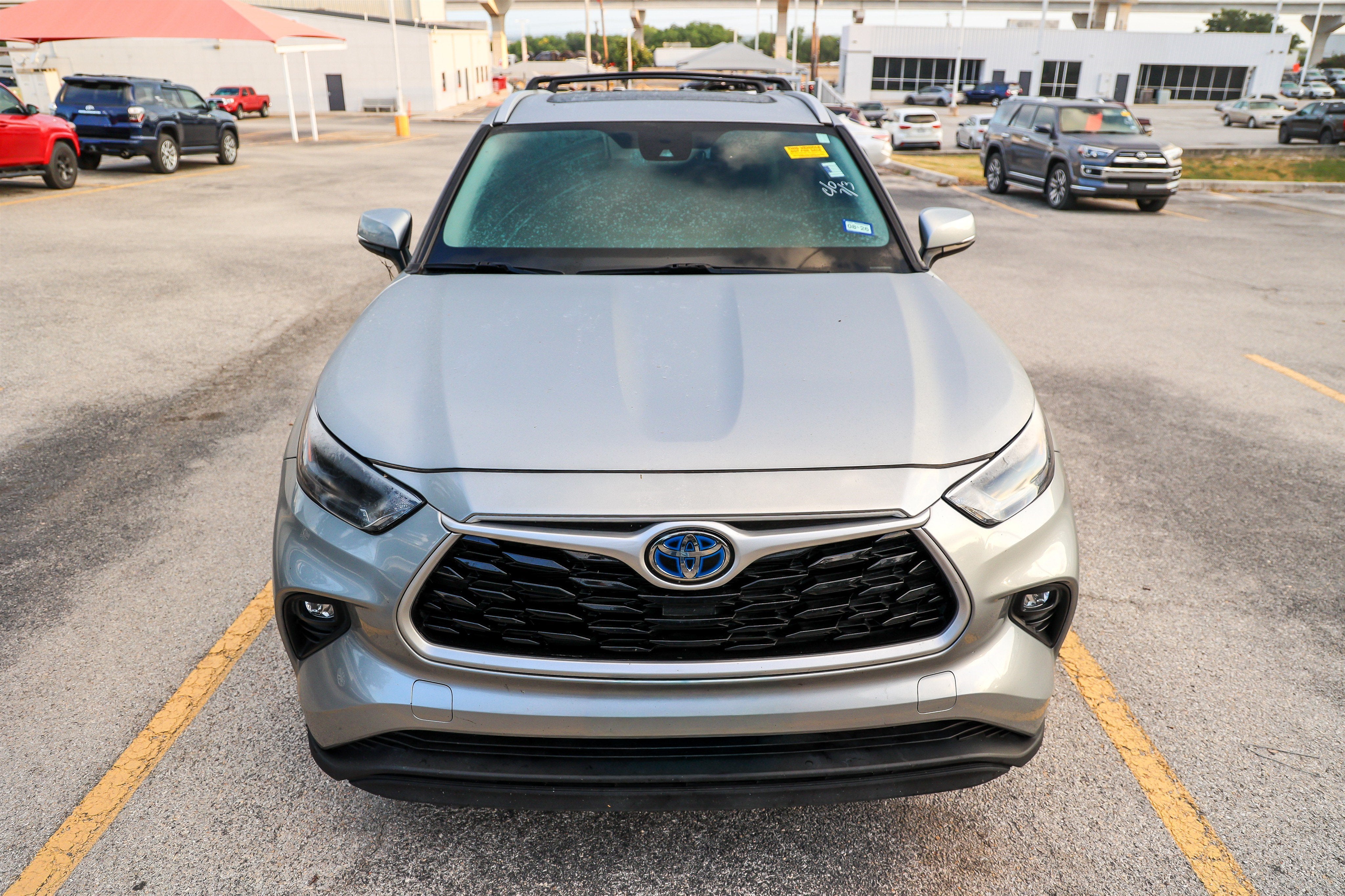 2023 Toyota Highlander Hybrid XLE